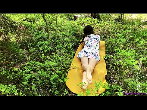 ❤️ Tinder တွင် သူစိမ်းတစ်ယောက်သည် ကျွန်ုပ်၏ Pussy နှင့် Fucks များကို တောထဲ၌ စိတ်အားထက်သန်စွာ အနိုင်ယူသည်။ Sex video my.vegasservice.ru ☑